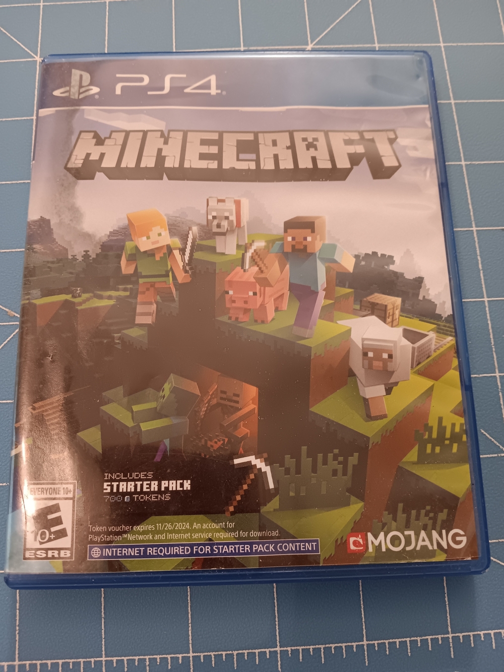 Minecraft (PS4) Video Game - Blue Case by Mojang